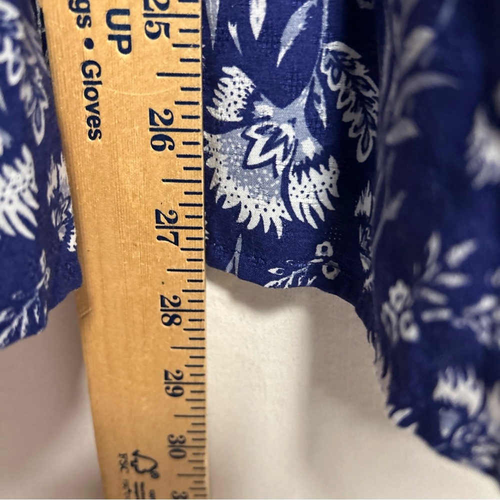 Universal Thread Blue Floral Blouse - Picture 4 of 14